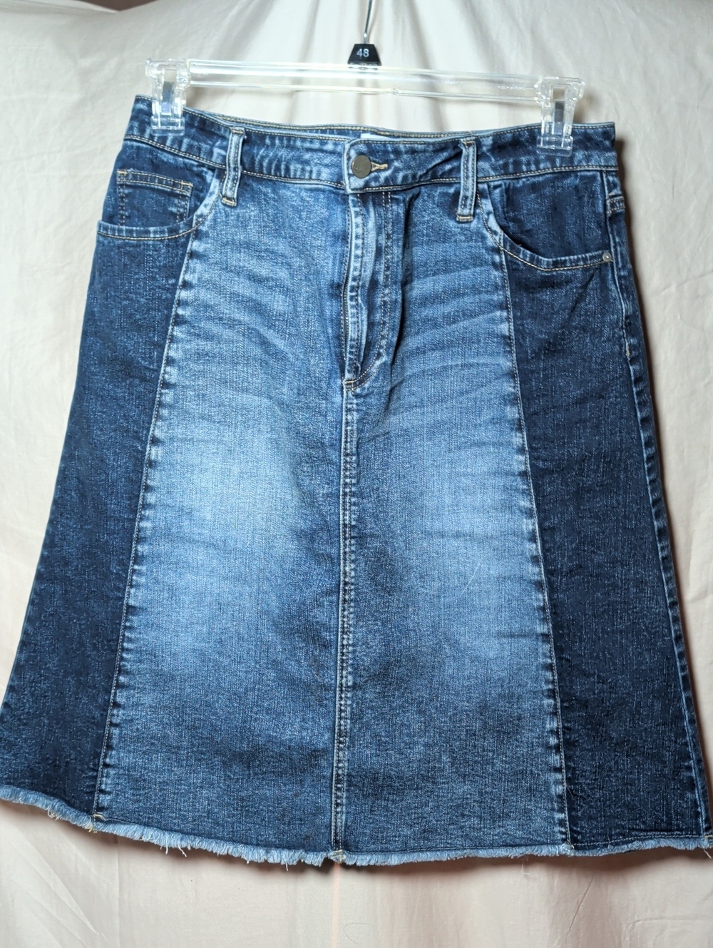 Two-Tone Blue Denim Midi Skirt - Casual A-Line Lagen look Capsule Wardrobe